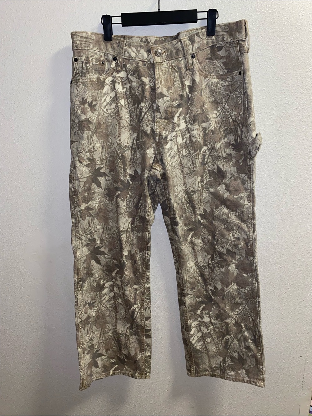 Old Navy Men's Camo Cargo Pants - Beige/Brown